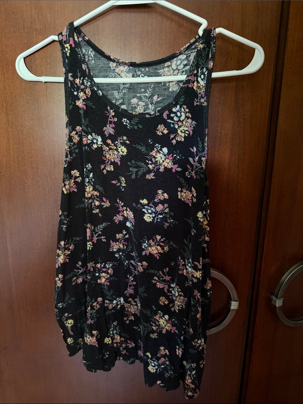 SO Black Floral Ruffle-Hem Tank Top